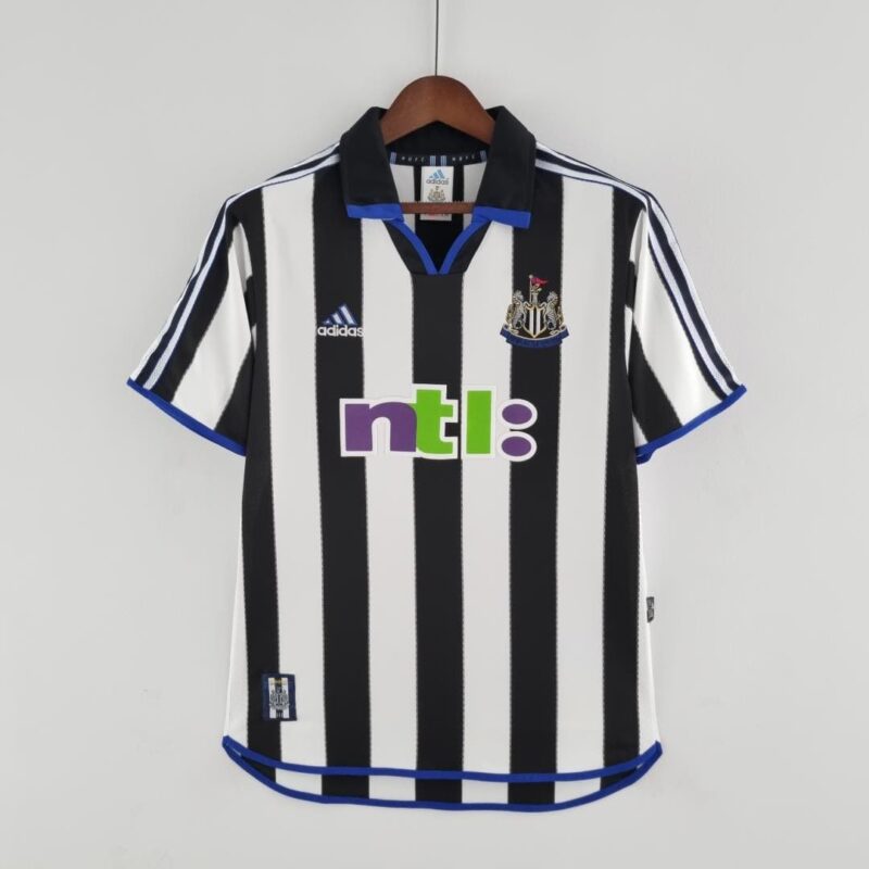 Newcastle 00-01 Home Football Kit