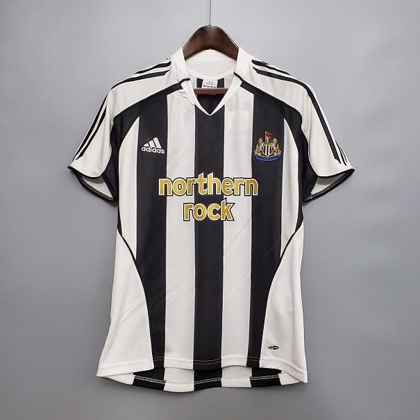 Newcastle 05-06 Home Football Kit