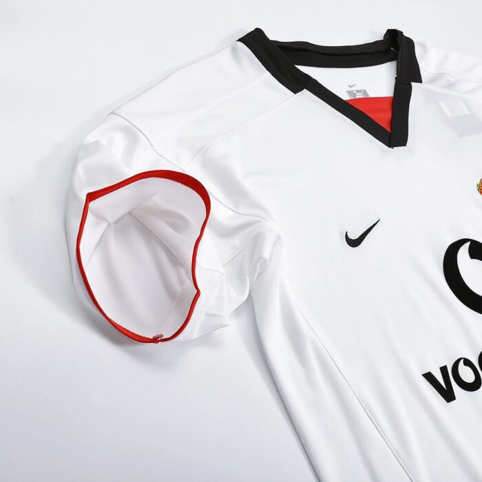 Manchester United 02-03 Away White Football Kit