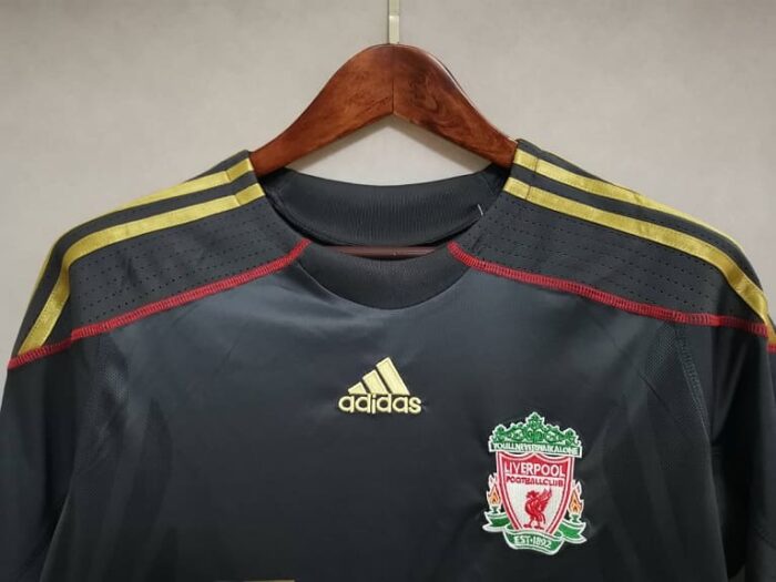 Liverpool 09-10 Away Black Football Kit