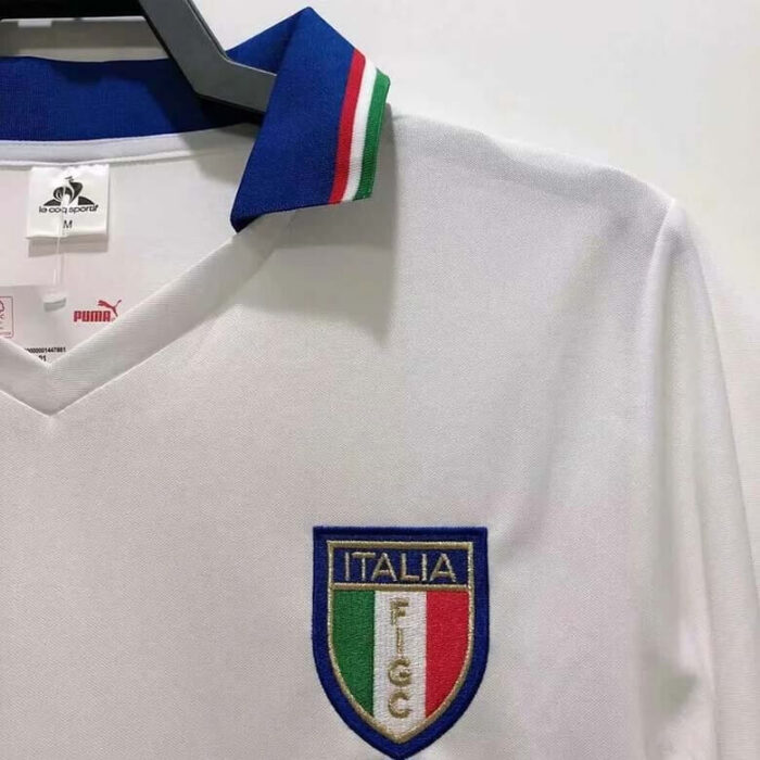 Italy 1982 World Cup Away Football KitItaly 1982 World Cup Away Football Kit