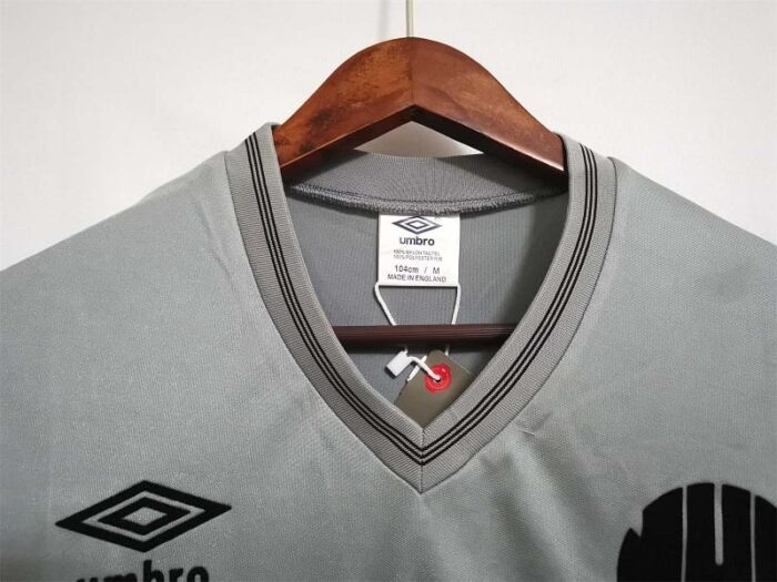 Newcastle 86-87 Away Grey Football Kit