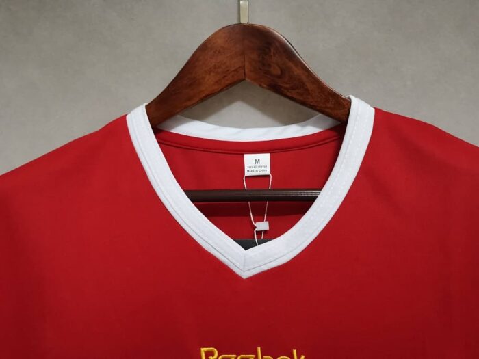 Liverpool 00-01 Home Football Kit