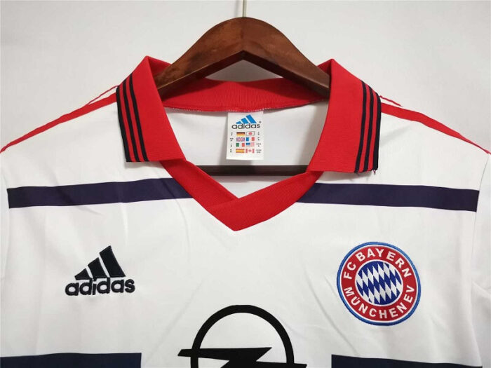 Bayern Munich 98-01 Away White/Red Football Kit
