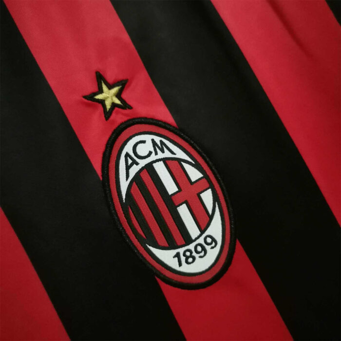 AC Milan 17-18 Home Football Kit